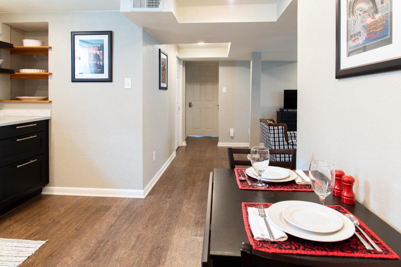 The Lewis House Apartment Laramie Bagian luar foto